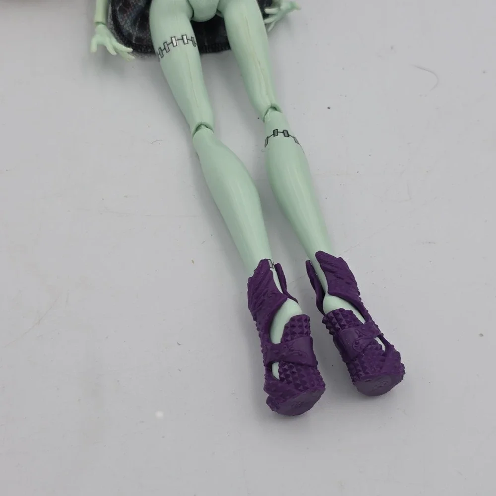 Monster High First Wave 2008 Frankie Stein Doll Black Elastic READ DESCRIPTION
